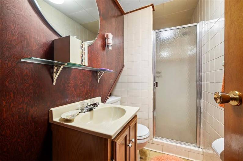407 Laurel Hill Rd, Allison Park, PA 15101, 3 Bedrooms Bedrooms, ,2.1 BathroomsBathrooms,Residential,For Sale,Laurel Hill Rd,0,1711649