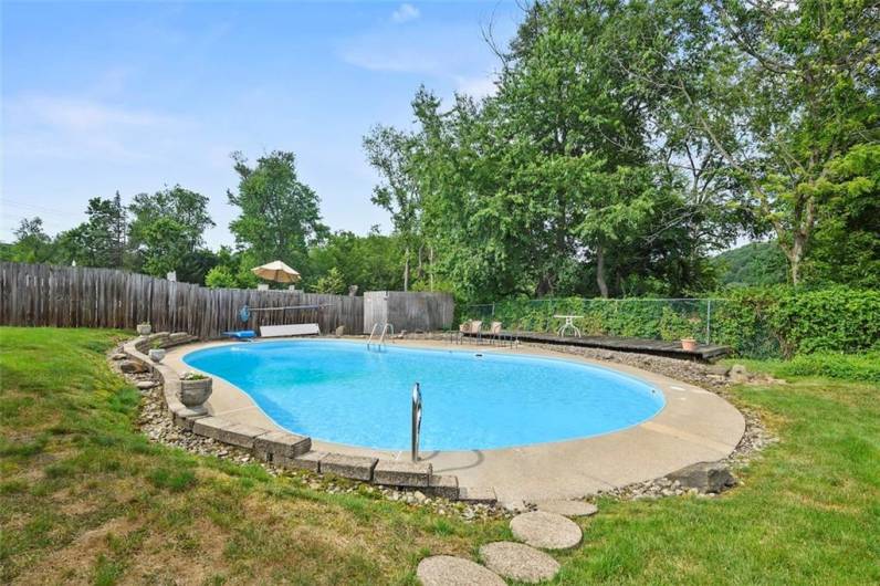 407 Laurel Hill Rd, Allison Park, PA 15101, 3 Bedrooms Bedrooms, ,2.1 BathroomsBathrooms,Residential,For Sale,Laurel Hill Rd,0,1711649