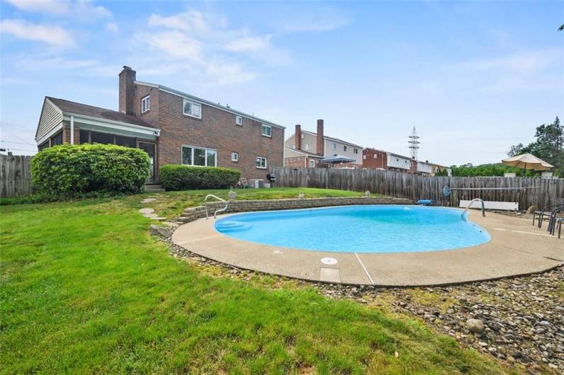 407 Laurel Hill Rd, Allison Park, PA 15101, 3 Bedrooms Bedrooms, ,2.1 BathroomsBathrooms,Residential,For Sale,Laurel Hill Rd,0,1711649