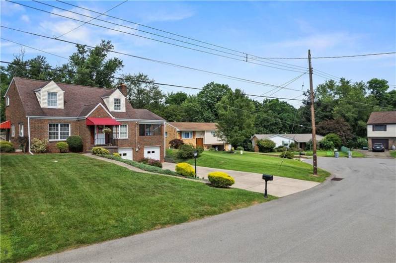 407 Laurel Hill Rd, Allison Park, PA 15101, 3 Bedrooms Bedrooms, ,2.1 BathroomsBathrooms,Residential,For Sale,Laurel Hill Rd,0,1711649