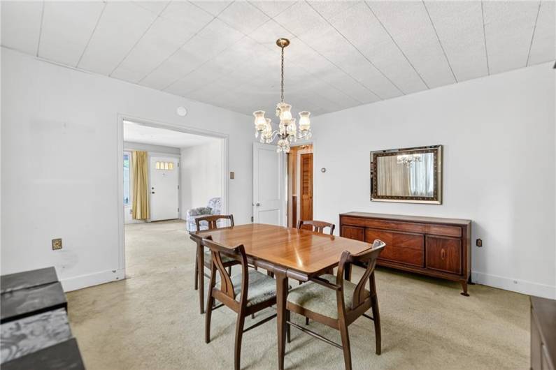 214 Bronx Ave, Pittsburgh, PA 15229, 2 Bedrooms Bedrooms, 6 Rooms Rooms,2 BathroomsBathrooms,Residential,For Sale,Bronx Ave,0,1711652