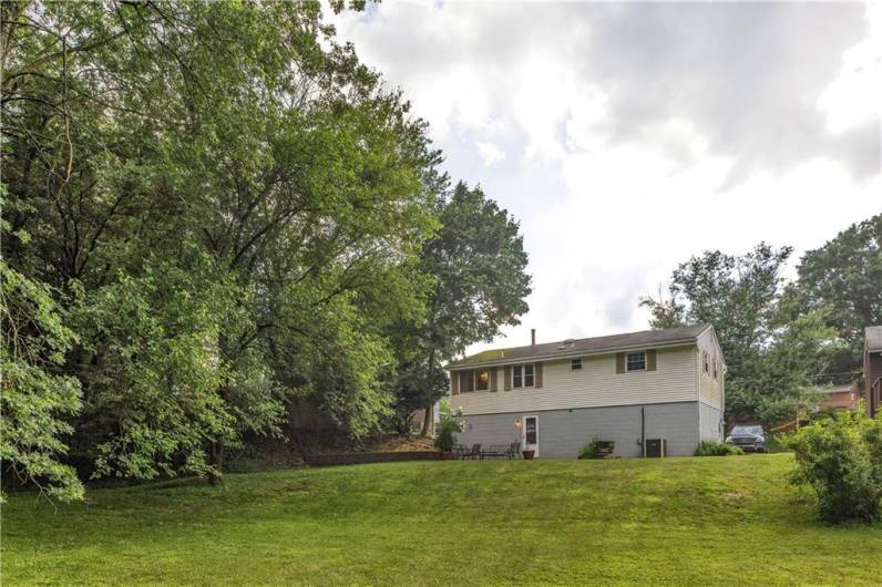 962 Cedarwood, Pittsburgh, PA 15235, 3 Bedrooms Bedrooms, 8 Rooms Rooms,1.1 BathroomsBathrooms,Residential,For Sale,Cedarwood,0,1711741