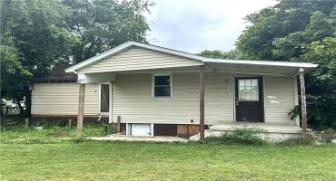 8 1/2 Apple Street, Uniontown, PA 15401, 1 Bedroom Bedrooms, ,0,Residential,For Sale,Apple Street,0,1711795