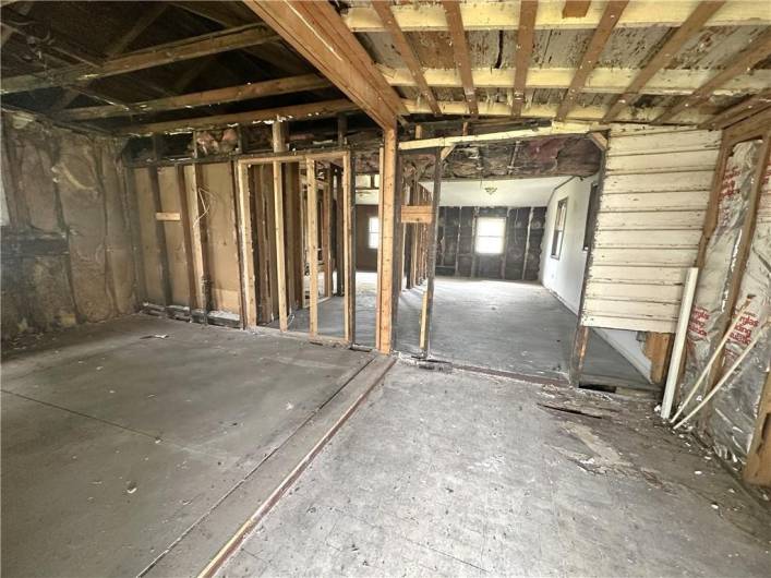 8 1/2 Apple Street, Uniontown, PA 15401, 1 Bedroom Bedrooms, ,0,Residential,For Sale,Apple Street,0,1711795