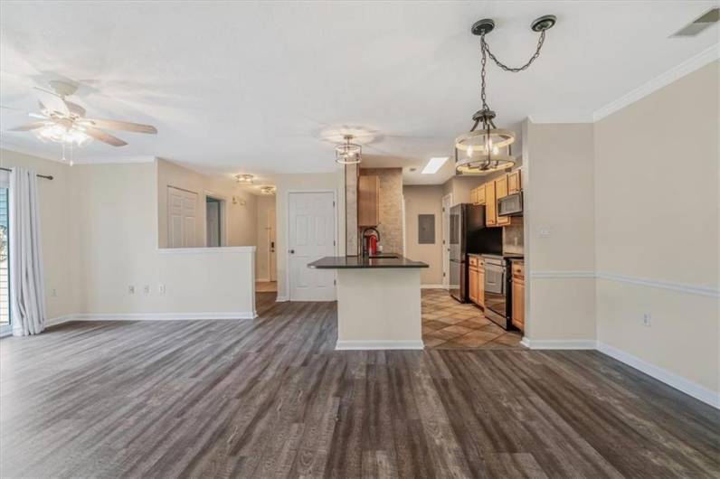 5002 Lenox Oval, Pittsburgh, PA 15237, 2 Bedrooms Bedrooms, 7 Rooms Rooms,2 BathroomsBathrooms,Residential,For Sale,Lenox Oval,0,1711796