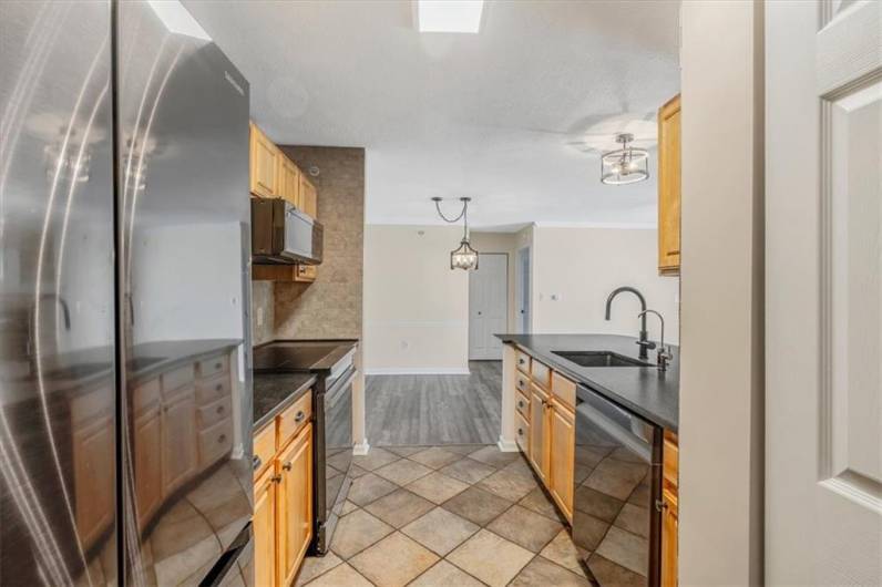 5002 Lenox Oval, Pittsburgh, PA 15237, 2 Bedrooms Bedrooms, 7 Rooms Rooms,2 BathroomsBathrooms,Residential,For Sale,Lenox Oval,0,1711796