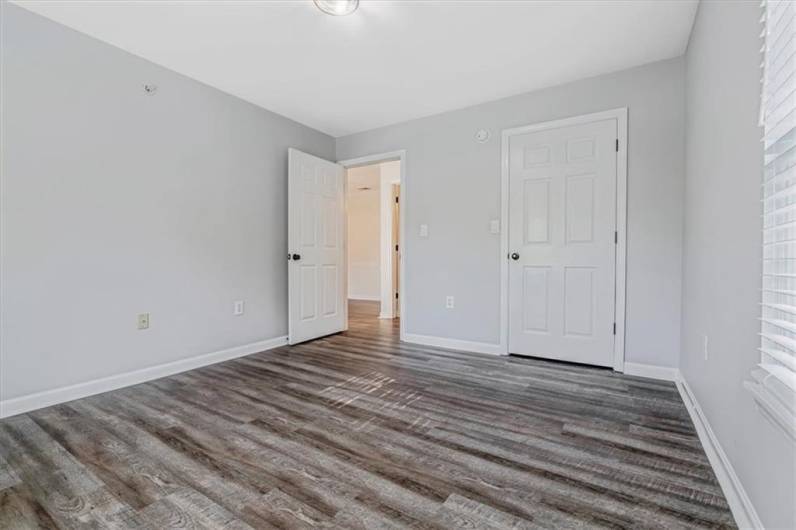 5002 Lenox Oval, Pittsburgh, PA 15237, 2 Bedrooms Bedrooms, 7 Rooms Rooms,2 BathroomsBathrooms,Residential,For Sale,Lenox Oval,0,1711796