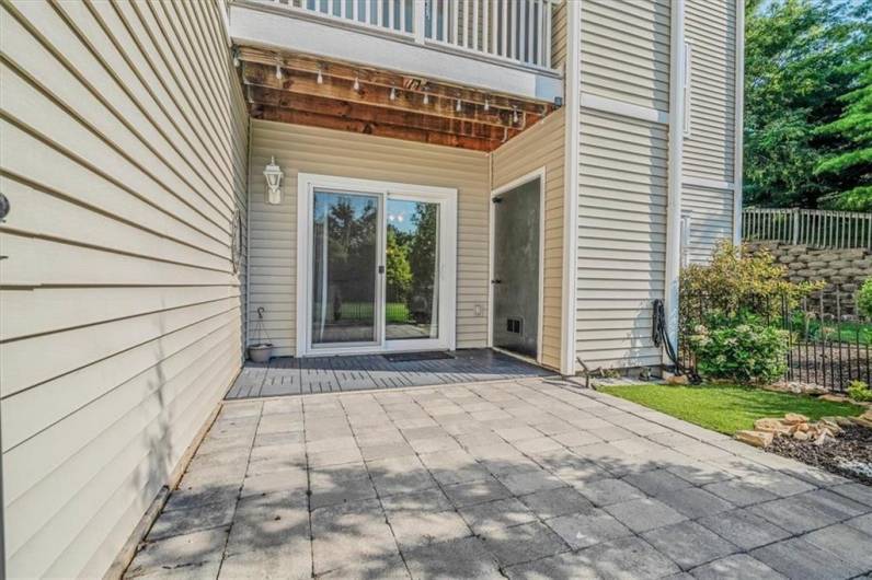 5002 Lenox Oval, Pittsburgh, PA 15237, 2 Bedrooms Bedrooms, 7 Rooms Rooms,2 BathroomsBathrooms,Residential,For Sale,Lenox Oval,0,1711796