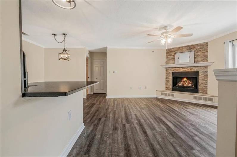 5002 Lenox Oval, Pittsburgh, PA 15237, 2 Bedrooms Bedrooms, 7 Rooms Rooms,2 BathroomsBathrooms,Residential,For Sale,Lenox Oval,0,1711796