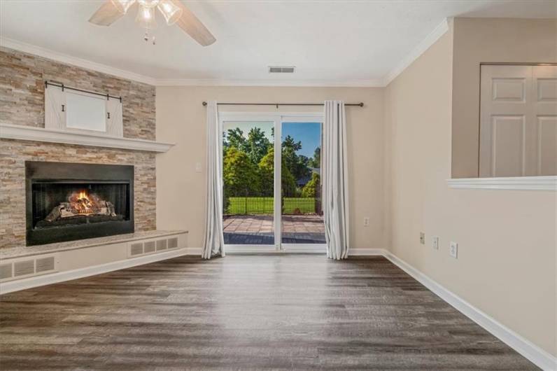 5002 Lenox Oval, Pittsburgh, PA 15237, 2 Bedrooms Bedrooms, 7 Rooms Rooms,2 BathroomsBathrooms,Residential,For Sale,Lenox Oval,0,1711796