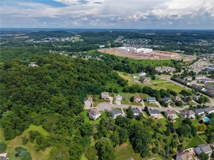 815 Graywyck Dr, Seven Fields, PA 16046, 4 Bedrooms Bedrooms, 10 Rooms Rooms,3.1 BathroomsBathrooms,Residential,For Sale,Graywyck Dr,0,1711812