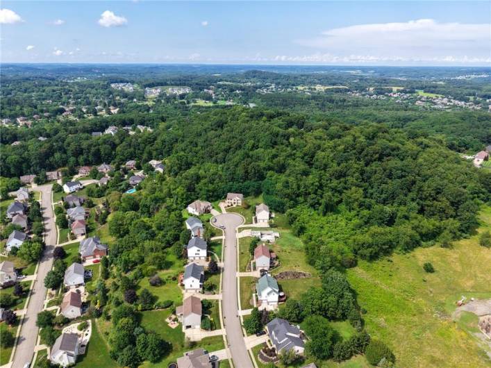 815 Graywyck Dr, Seven Fields, PA 16046, 4 Bedrooms Bedrooms, 10 Rooms Rooms,3.1 BathroomsBathrooms,Residential,For Sale,Graywyck Dr,0,1711812