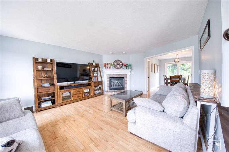 815 Graywyck Dr, Seven Fields, PA 16046, 4 Bedrooms Bedrooms, 10 Rooms Rooms,3.1 BathroomsBathrooms,Residential,For Sale,Graywyck Dr,0,1711812