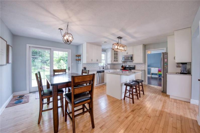Spacious & updated eat in kitchen!