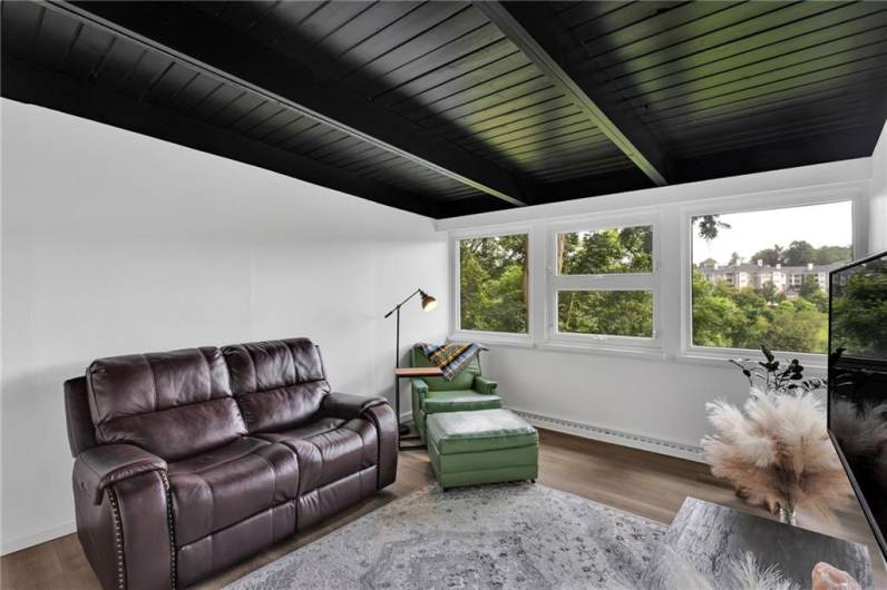 1331 Blue Jay Dr, Pittsburgh, PA 15243, 4 Bedrooms Bedrooms, 8 Rooms Rooms,2 BathroomsBathrooms,Residential,For Sale,Blue Jay Dr,0,1711814