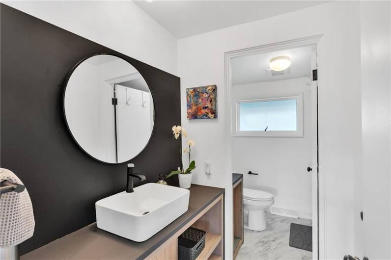 Upper Level bathroom