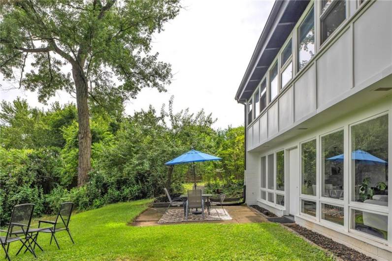 1331 Blue Jay Dr, Pittsburgh, PA 15243, 4 Bedrooms Bedrooms, 8 Rooms Rooms,2 BathroomsBathrooms,Residential,For Sale,Blue Jay Dr,0,1711814