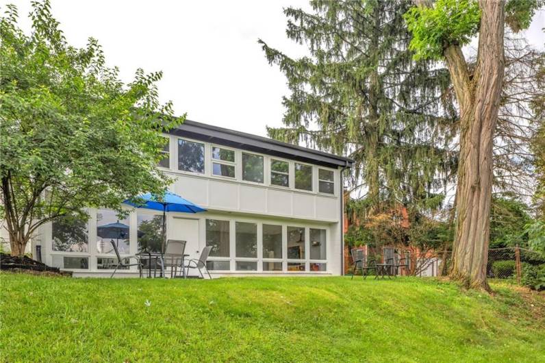 1331 Blue Jay Dr, Pittsburgh, PA 15243, 4 Bedrooms Bedrooms, 8 Rooms Rooms,2 BathroomsBathrooms,Residential,For Sale,Blue Jay Dr,0,1711814