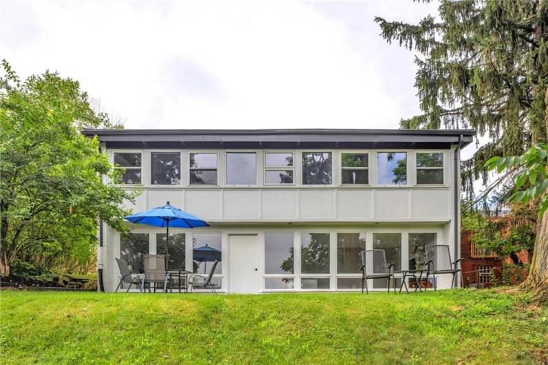 1331 Blue Jay Dr, Pittsburgh, PA 15243, 4 Bedrooms Bedrooms, 8 Rooms Rooms,2 BathroomsBathrooms,Residential,For Sale,Blue Jay Dr,0,1711814