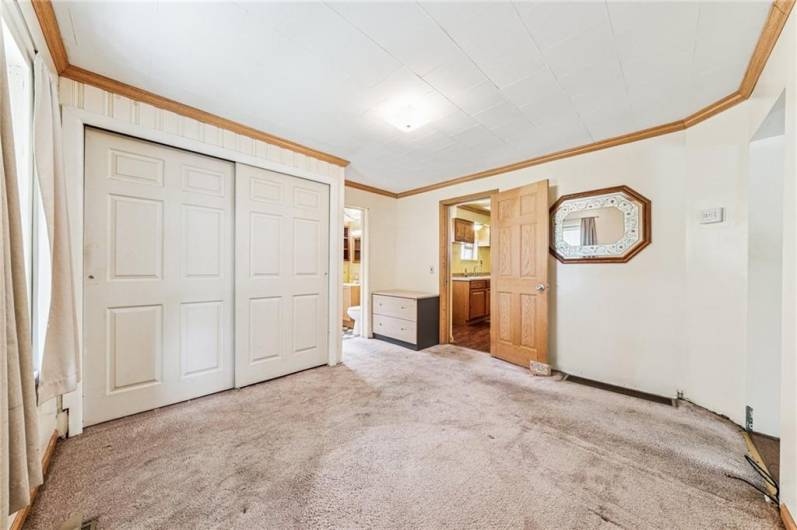 29 Creedmore Rd, Cecil, PA 15321, 2 Bedrooms Bedrooms, 6 Rooms Rooms,1.1 BathroomsBathrooms,Residential,For Sale,Creedmore Rd,0,1711819
