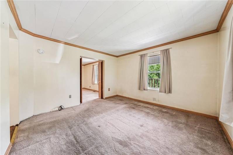 2nd bedroom