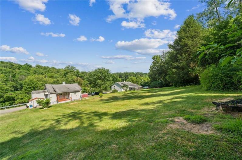29 Creedmore Rd, Cecil, PA 15321, 2 Bedrooms Bedrooms, 6 Rooms Rooms,1.1 BathroomsBathrooms,Residential,For Sale,Creedmore Rd,0,1711819