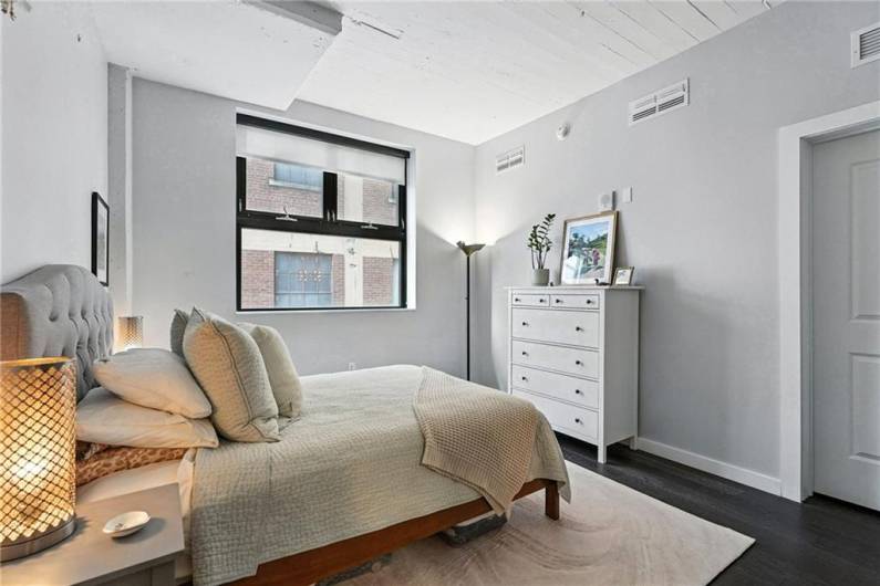 2545 Penn Avenue, Pittsburgh, PA 15222, 2 Bedrooms Bedrooms, 7 Rooms Rooms,2.1 BathroomsBathrooms,Residential,For Sale,Penn Avenue,0,1711860
