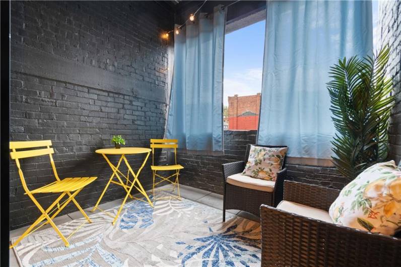2545 Penn Avenue, Pittsburgh, PA 15222, 2 Bedrooms Bedrooms, 7 Rooms Rooms,2.1 BathroomsBathrooms,Residential,For Sale,Penn Avenue,0,1711860