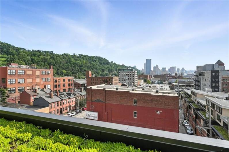2545 Penn Avenue, Pittsburgh, PA 15222, 2 Bedrooms Bedrooms, 7 Rooms Rooms,2.1 BathroomsBathrooms,Residential,For Sale,Penn Avenue,0,1711860