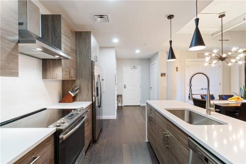 2545 Penn Avenue, Pittsburgh, PA 15222, 2 Bedrooms Bedrooms, 7 Rooms Rooms,2.1 BathroomsBathrooms,Residential,For Sale,Penn Avenue,0,1711860