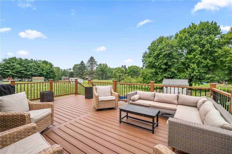 16 Greenville Drive, Greenville, PA 16125, 3 Bedrooms Bedrooms, 8 Rooms Rooms,1.1 BathroomsBathrooms,Residential,For Sale,Greenville Drive,0,1711897