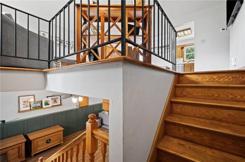16 Greenville Drive, Greenville, PA 16125, 3 Bedrooms Bedrooms, 8 Rooms Rooms,1.1 BathroomsBathrooms,Residential,For Sale,Greenville Drive,0,1711897