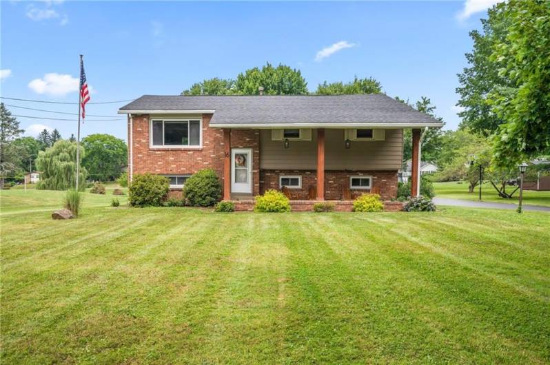 16 Greenville Drive, Greenville, PA 16125, 3 Bedrooms Bedrooms, 8 Rooms Rooms,1.1 BathroomsBathrooms,Residential,For Sale,Greenville Drive,0,1711897