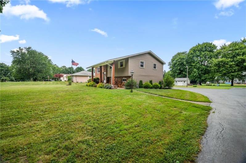 16 Greenville Drive, Greenville, PA 16125, 3 Bedrooms Bedrooms, 8 Rooms Rooms,1.1 BathroomsBathrooms,Residential,For Sale,Greenville Drive,0,1711897