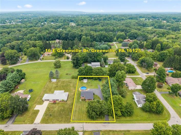 16 Greenville Drive, Greenville, PA 16125, 3 Bedrooms Bedrooms, 8 Rooms Rooms,1.1 BathroomsBathrooms,Residential,For Sale,Greenville Drive,0,1711897