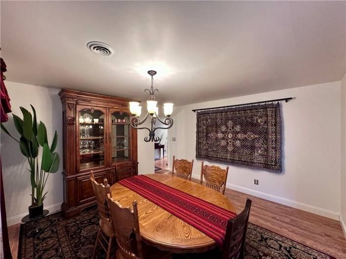 214 Raptor Cir, New Castle, PA 16105, 3 Bedrooms Bedrooms, 11 Rooms Rooms,3 BathroomsBathrooms,Residential,For Sale,Raptor Cir,0,1680791