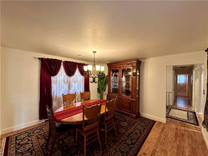 214 Raptor Cir, New Castle, PA 16105, 3 Bedrooms Bedrooms, 11 Rooms Rooms,3 BathroomsBathrooms,Residential,For Sale,Raptor Cir,0,1680791