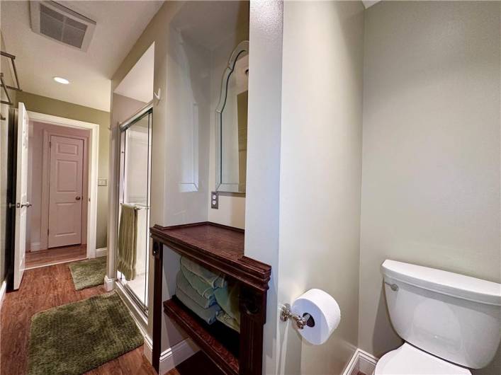 214 Raptor Cir, New Castle, PA 16105, 3 Bedrooms Bedrooms, 11 Rooms Rooms,3 BathroomsBathrooms,Residential,For Sale,Raptor Cir,0,1680791