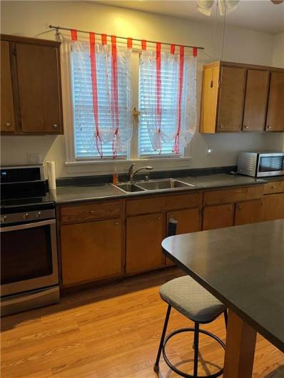103 Irving Avenue, Latrobe, PA 15650, 3 Bedrooms Bedrooms, 7 Rooms Rooms,2 BathroomsBathrooms,Residential,For Sale,Irving Avenue,0,1687603