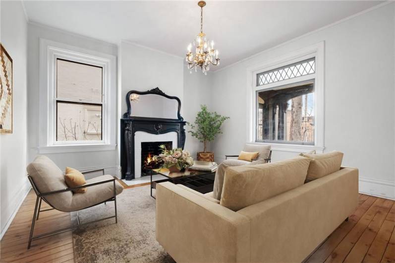 5575 Hampton St, Pittsburgh, PA 15206, 6 Bedrooms Bedrooms, 11 Rooms Rooms,3.1 BathroomsBathrooms,Residential,For Sale,Hampton St,0,1688338