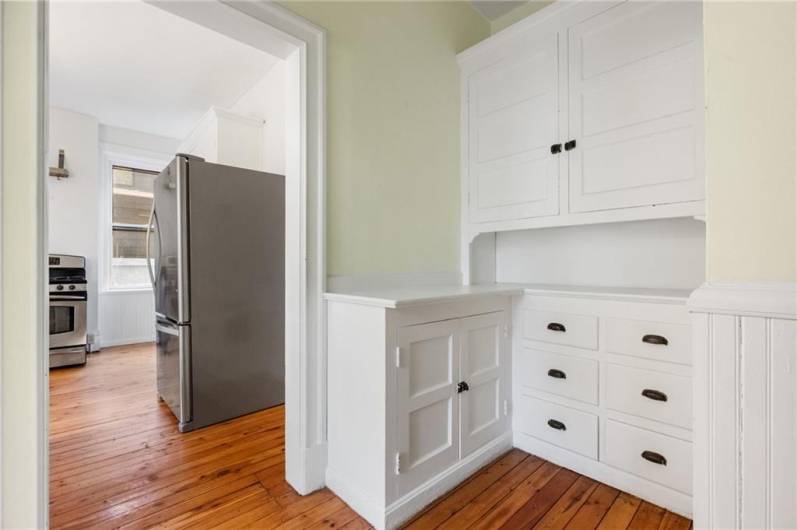 5575 Hampton St, Pittsburgh, PA 15206, 6 Bedrooms Bedrooms, 11 Rooms Rooms,3.1 BathroomsBathrooms,Residential,For Sale,Hampton St,0,1688338