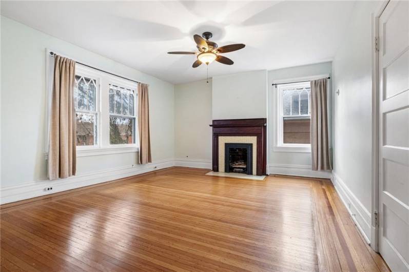 5575 Hampton St, Pittsburgh, PA 15206, 6 Bedrooms Bedrooms, 11 Rooms Rooms,3.1 BathroomsBathrooms,Residential,For Sale,Hampton St,0,1688338