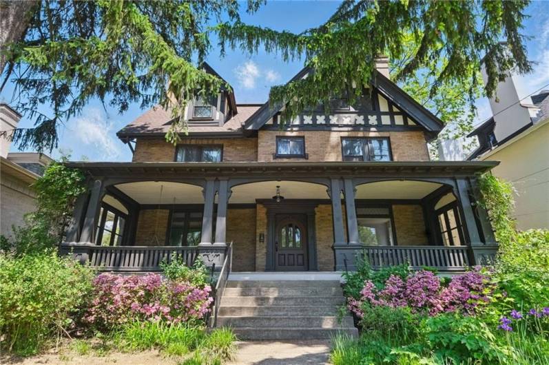 5575 Hampton St, Pittsburgh, PA 15206, 6 Bedrooms Bedrooms, 11 Rooms Rooms,3.1 BathroomsBathrooms,Residential,For Sale,Hampton St,0,1688338