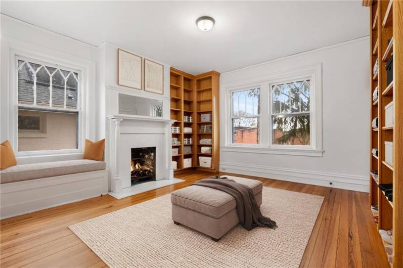 5575 Hampton St, Pittsburgh, PA 15206, 6 Bedrooms Bedrooms, 11 Rooms Rooms,3.1 BathroomsBathrooms,Residential,For Sale,Hampton St,0,1688338