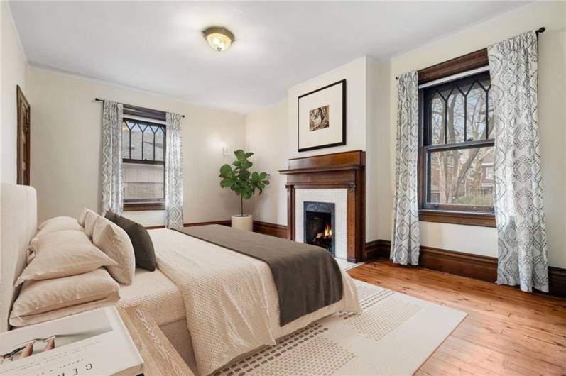 5575 Hampton St, Pittsburgh, PA 15206, 6 Bedrooms Bedrooms, 11 Rooms Rooms,3.1 BathroomsBathrooms,Residential,For Sale,Hampton St,0,1688338