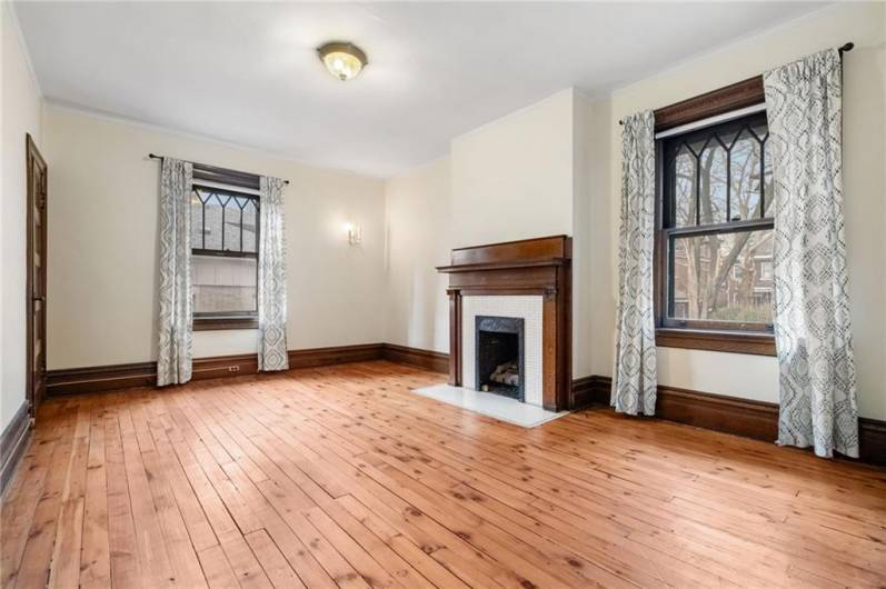 5575 Hampton St, Pittsburgh, PA 15206, 6 Bedrooms Bedrooms, 11 Rooms Rooms,3.1 BathroomsBathrooms,Residential,For Sale,Hampton St,0,1688338