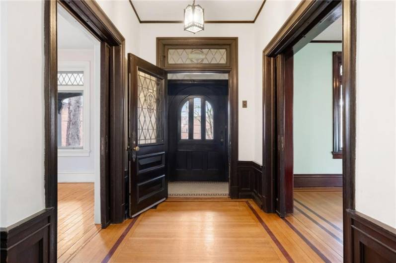 5575 Hampton St, Pittsburgh, PA 15206, 6 Bedrooms Bedrooms, 11 Rooms Rooms,3.1 BathroomsBathrooms,Residential,For Sale,Hampton St,0,1688338