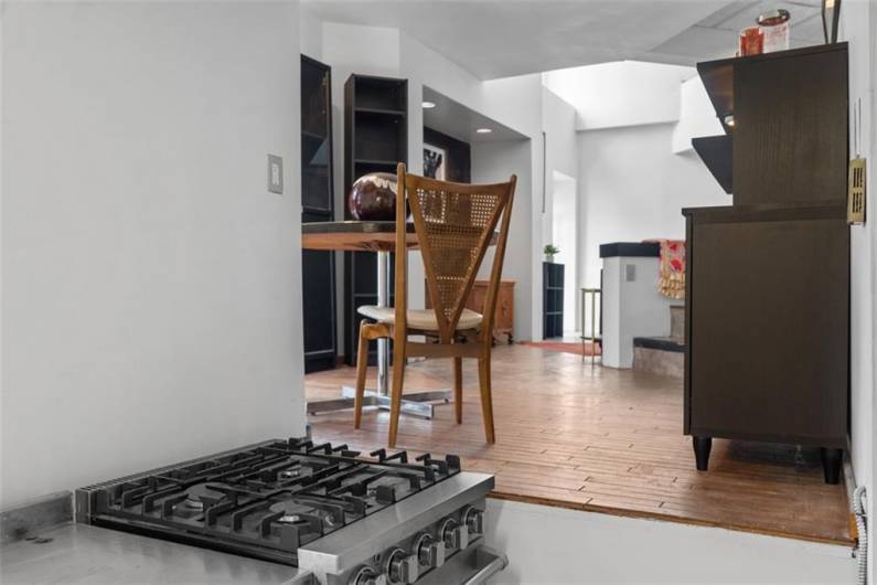 23 Seneca St, Pittsburgh, PA 15219, 1 Bedroom Bedrooms, ,2 BathroomsBathrooms,Residential,For Sale,Seneca St,0,1711346