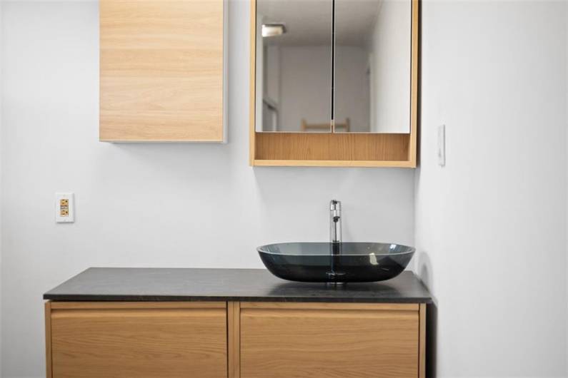 23 Seneca St, Pittsburgh, PA 15219, 1 Bedroom Bedrooms, ,2 BathroomsBathrooms,Residential,For Sale,Seneca St,0,1711346