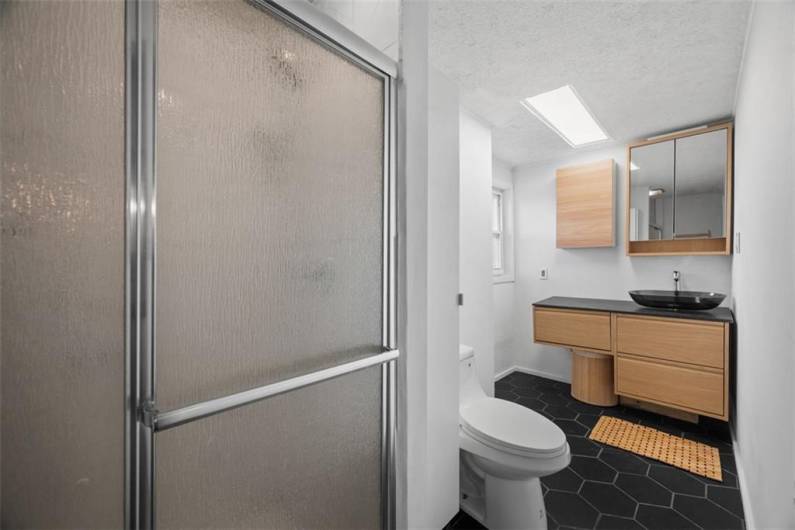 23 Seneca St, Pittsburgh, PA 15219, 1 Bedroom Bedrooms, ,2 BathroomsBathrooms,Residential,For Sale,Seneca St,0,1711346